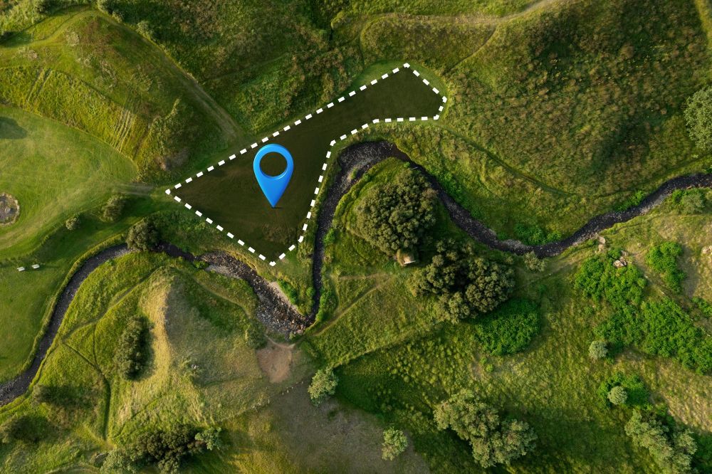 Нормативно-правовые и проектировочные особенности формирования ЗОУИТ по требованиям земельного и градостроительного кодексов Российской Федерации (санитарно-защитные и водоохранные зоны) (ОП)